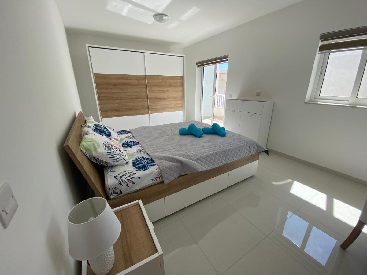 Sunshine Apartments Mellieha - Modern Two Bedroom Penthouse With Terrace Exteriér fotografie